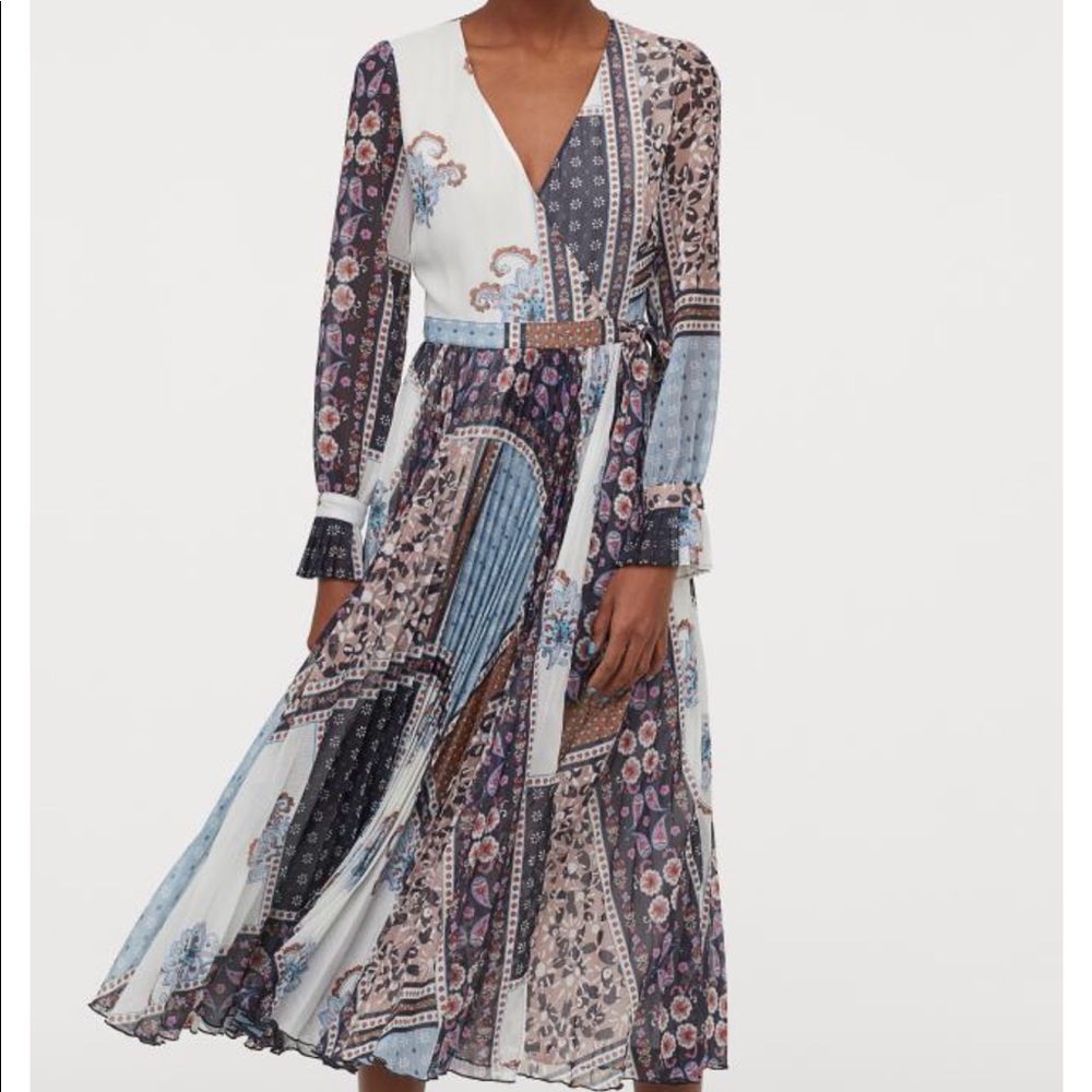 H&M V-neck wrap dress